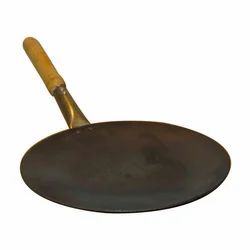 IRON TAWA WITH HANDLE 33CM